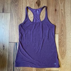 Gap fit tank - size small